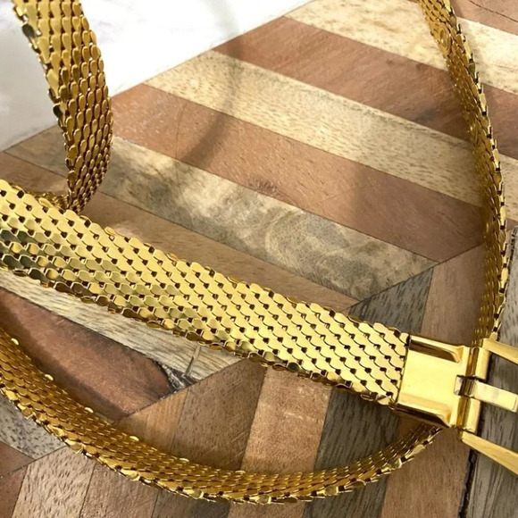 Vintage - Yellow Goldtone Slinky Snake Belt - Picture 4 of 5